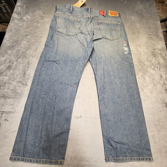 Levis 569 Jeans Mens 40x30 Blue Loose Straight Leg Denim Sits Below Waist - Picture 9 of 10